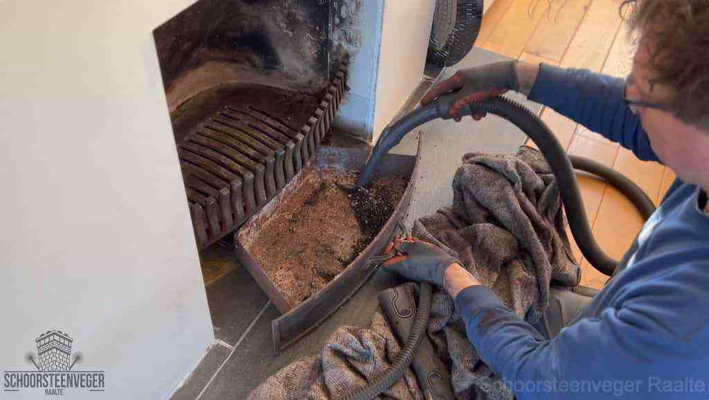 Prijs schoorsteenvegen Raalte schouw reinigen Prijs schoorsteenvegen Raalte schouw reinigen